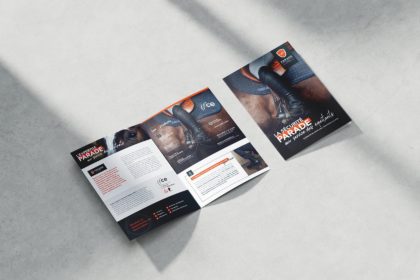Free_Folded_A5_Flyer_Mockup_3 copie